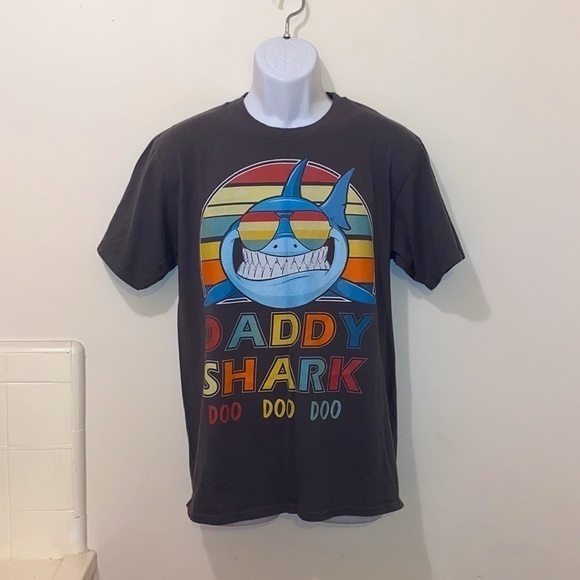 Unisex Daddy Shark “Daddy Shark Doo Doo Doo” Graphic Tee - Picture 1 of 8
